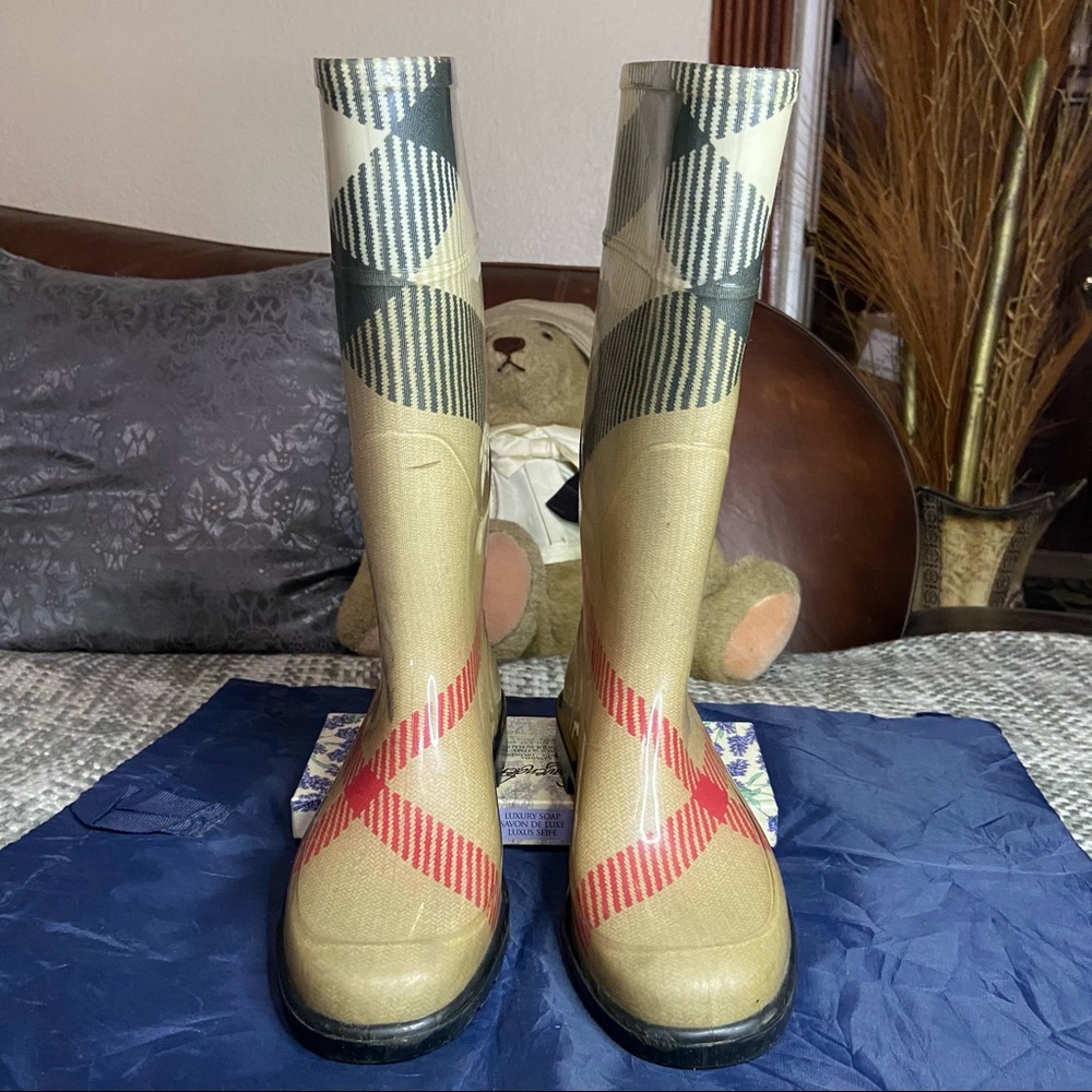 Burberry Tan Plaid Women's Rain Boots - Picture 3 of 12
